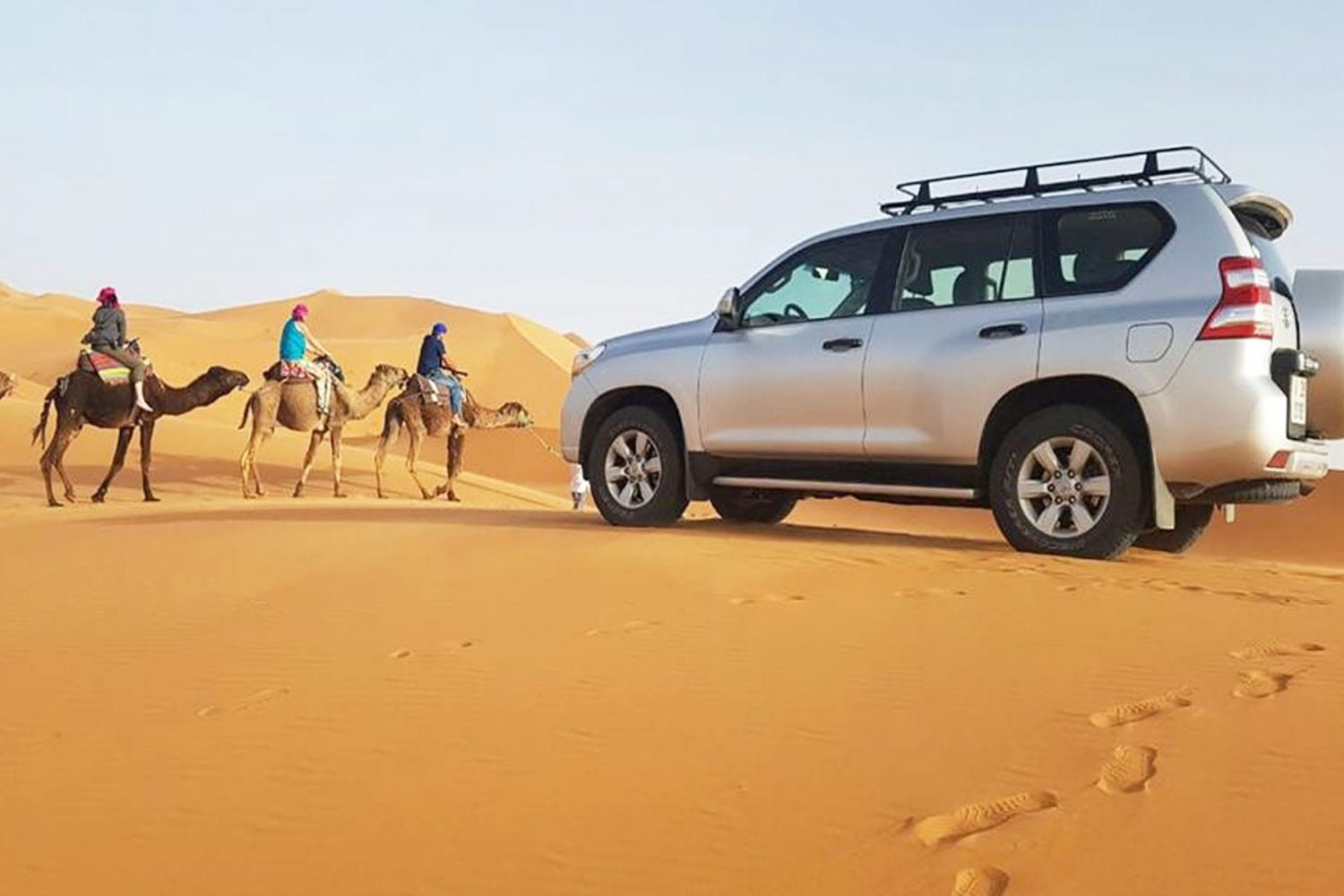 Overnight in Sahara Desert with 4X4 and Camel ride from Douz